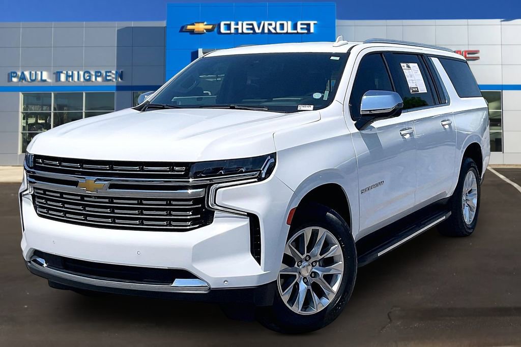 Used 2024 Chevrolet Suburban Premier AWD/4WD image 3