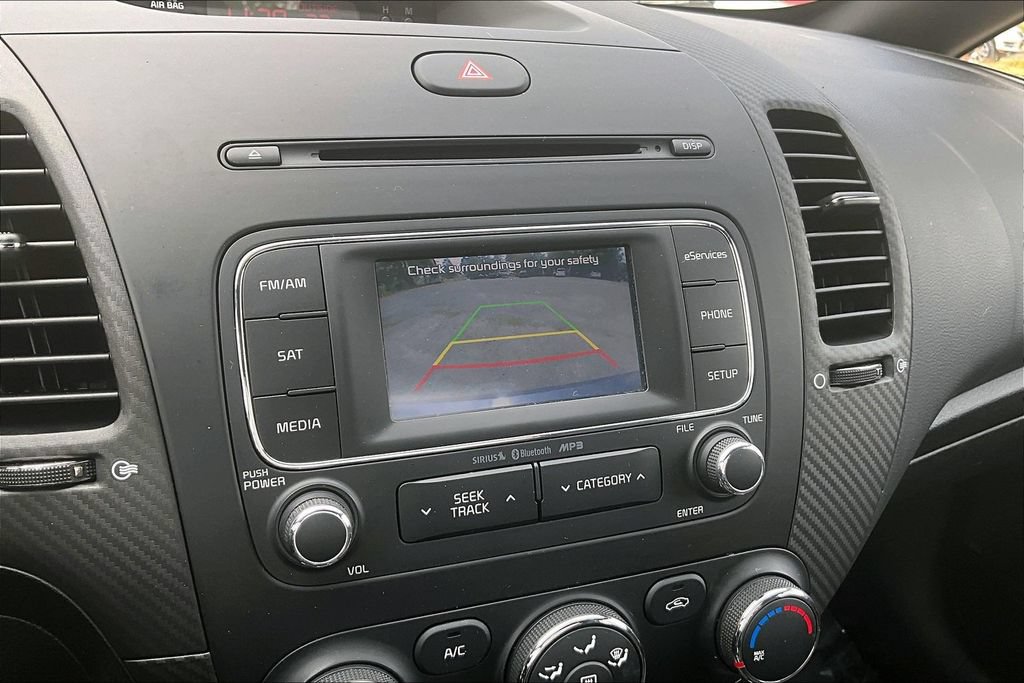 Used 2015 Kia Forte SX FWD image 29