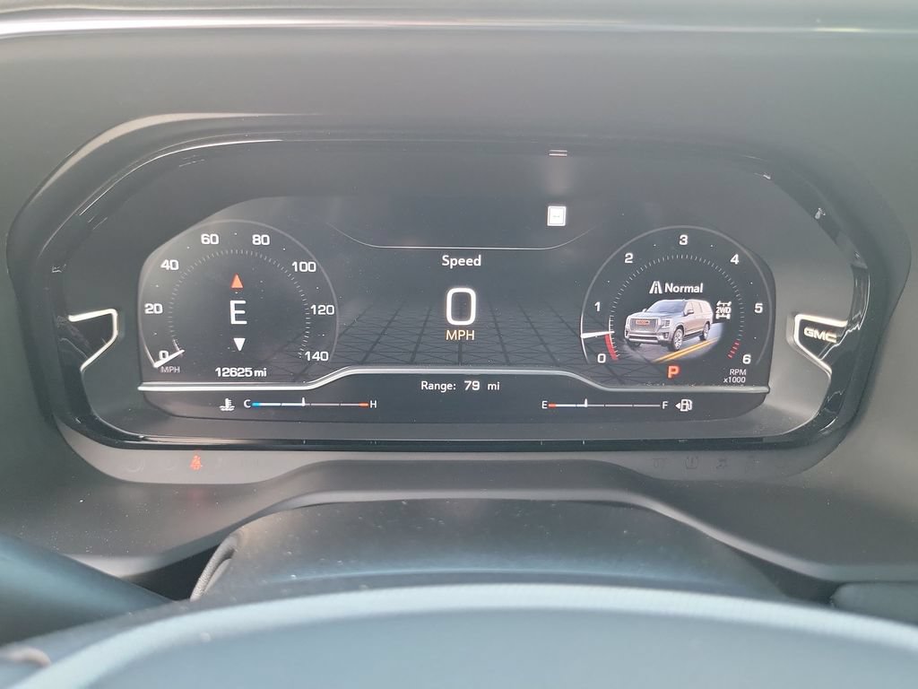 Used 2023 GMC Yukon Denali AWD/4WD image 12