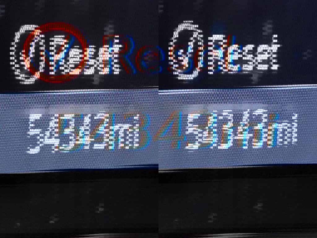 Used 2023 GMC Terrain SLT image 16