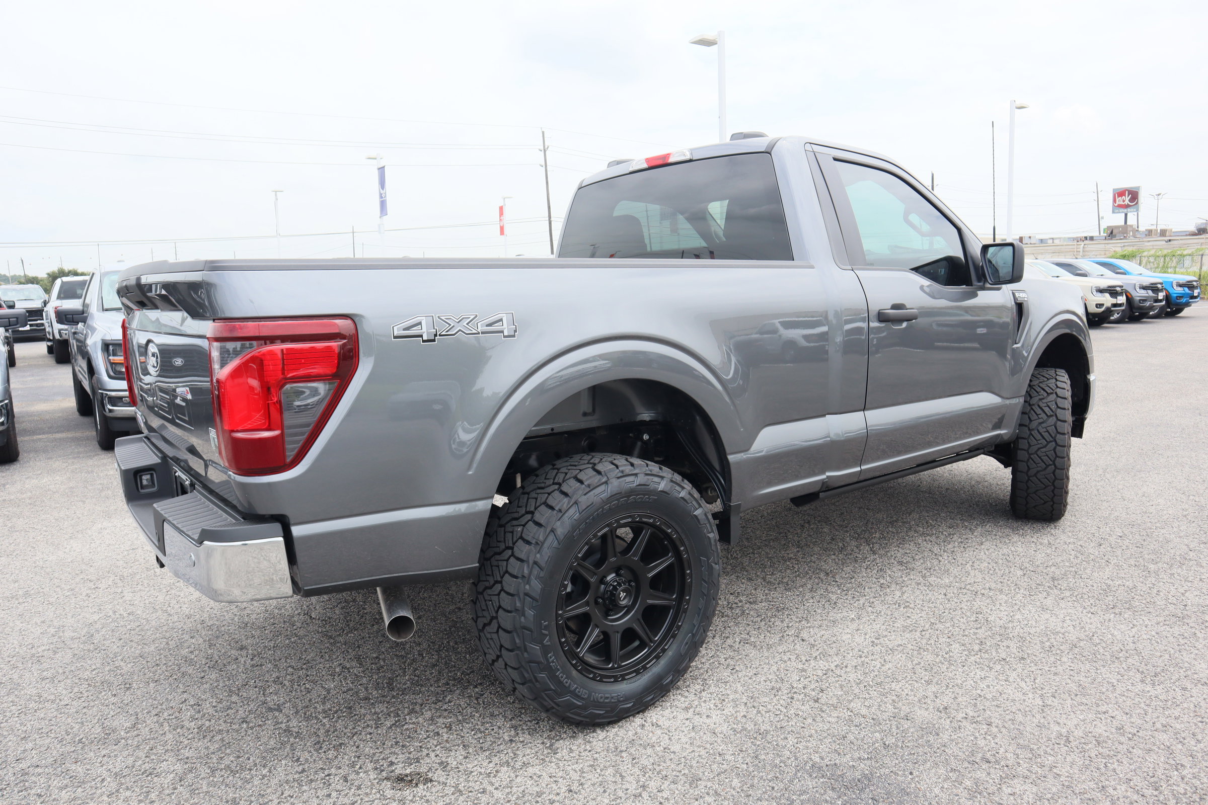 New 2025 Ford F150 XL w/ Equipment Group 103A High image 34