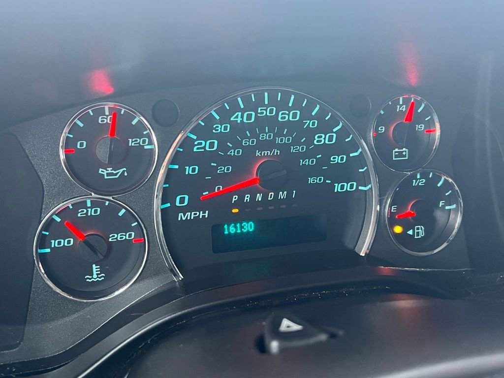 Used 2024 Chevrolet Express 2500 Work Van w/ Driver Convenience Package image 23