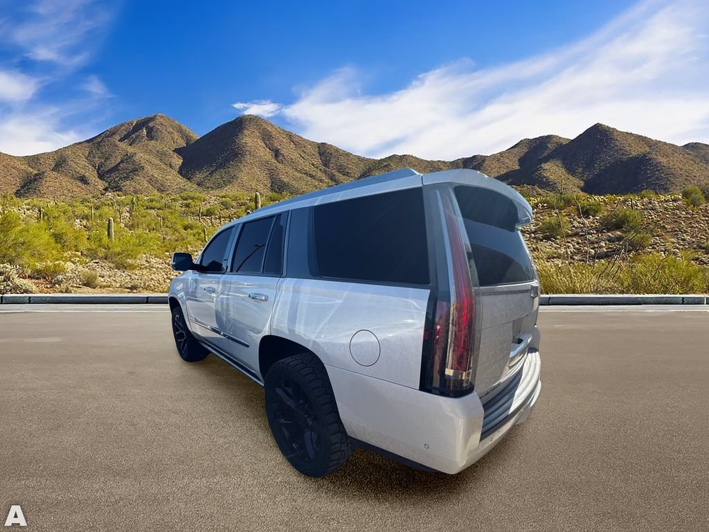 Used 2017 Cadillac Escalade Platinum AWD/4WD image 3
