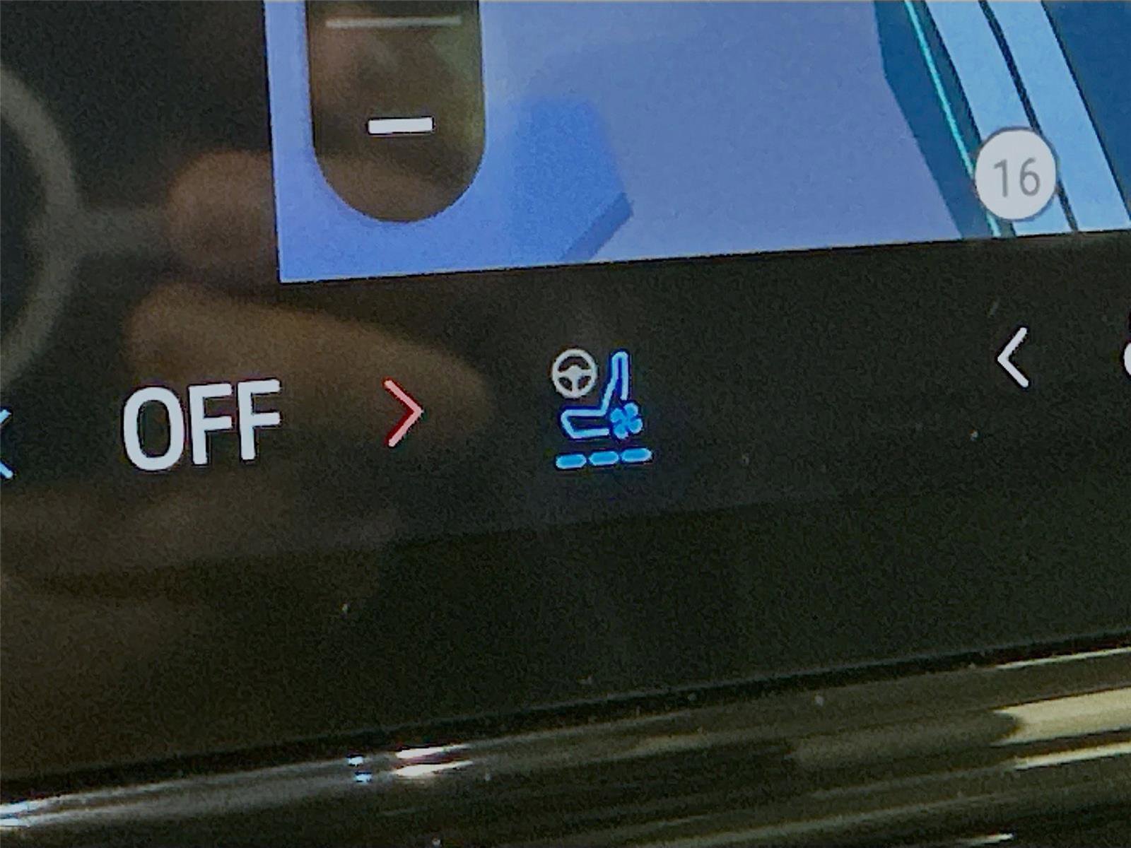 Used 2025 Ford Expedition Max Platinum w/ Driver's Package AWD/4WD image 16