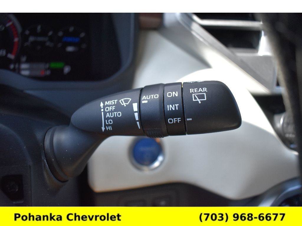 Used 2023 Toyota Sequoia Capstone AWD/4WD image 11