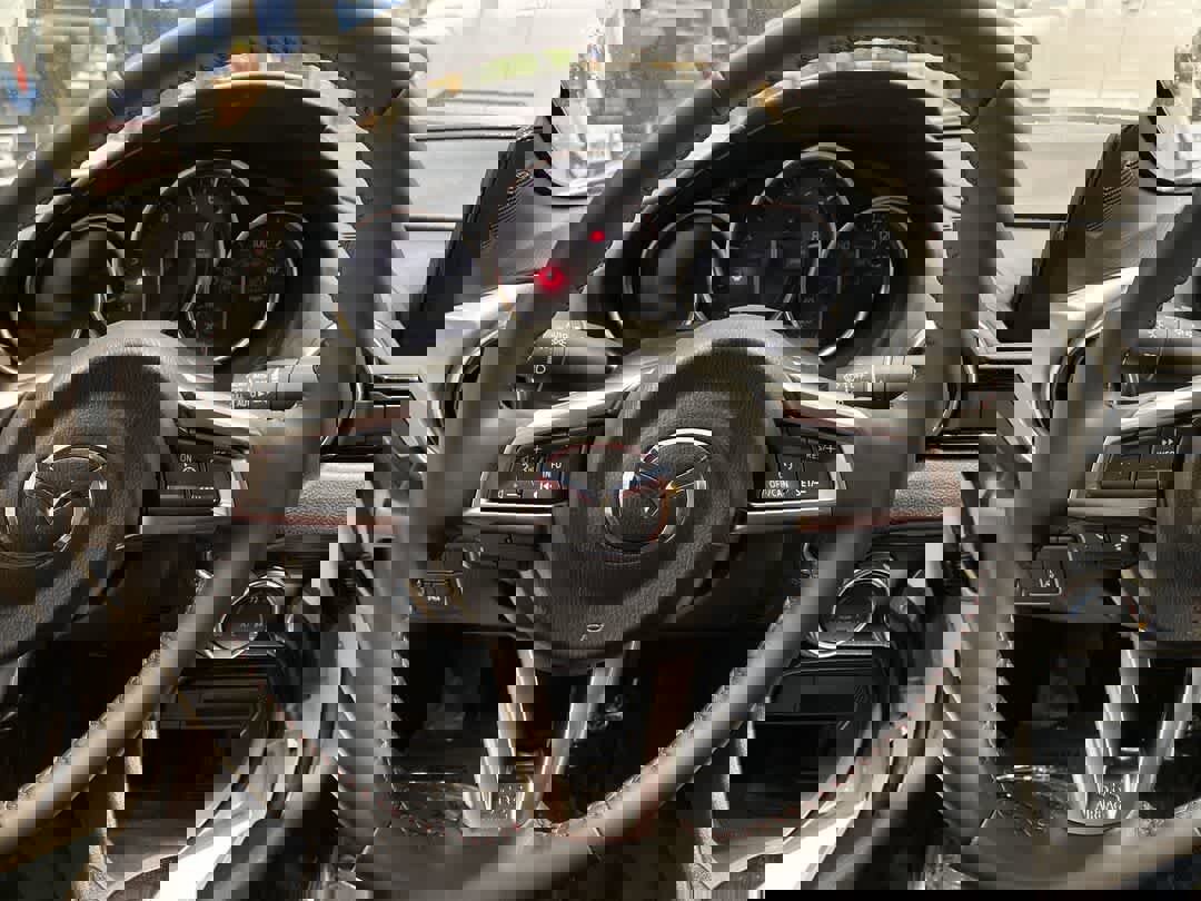 Used 2018 MAZDA MX-5 Miata Grand Touring w/ Appearance Package image 17