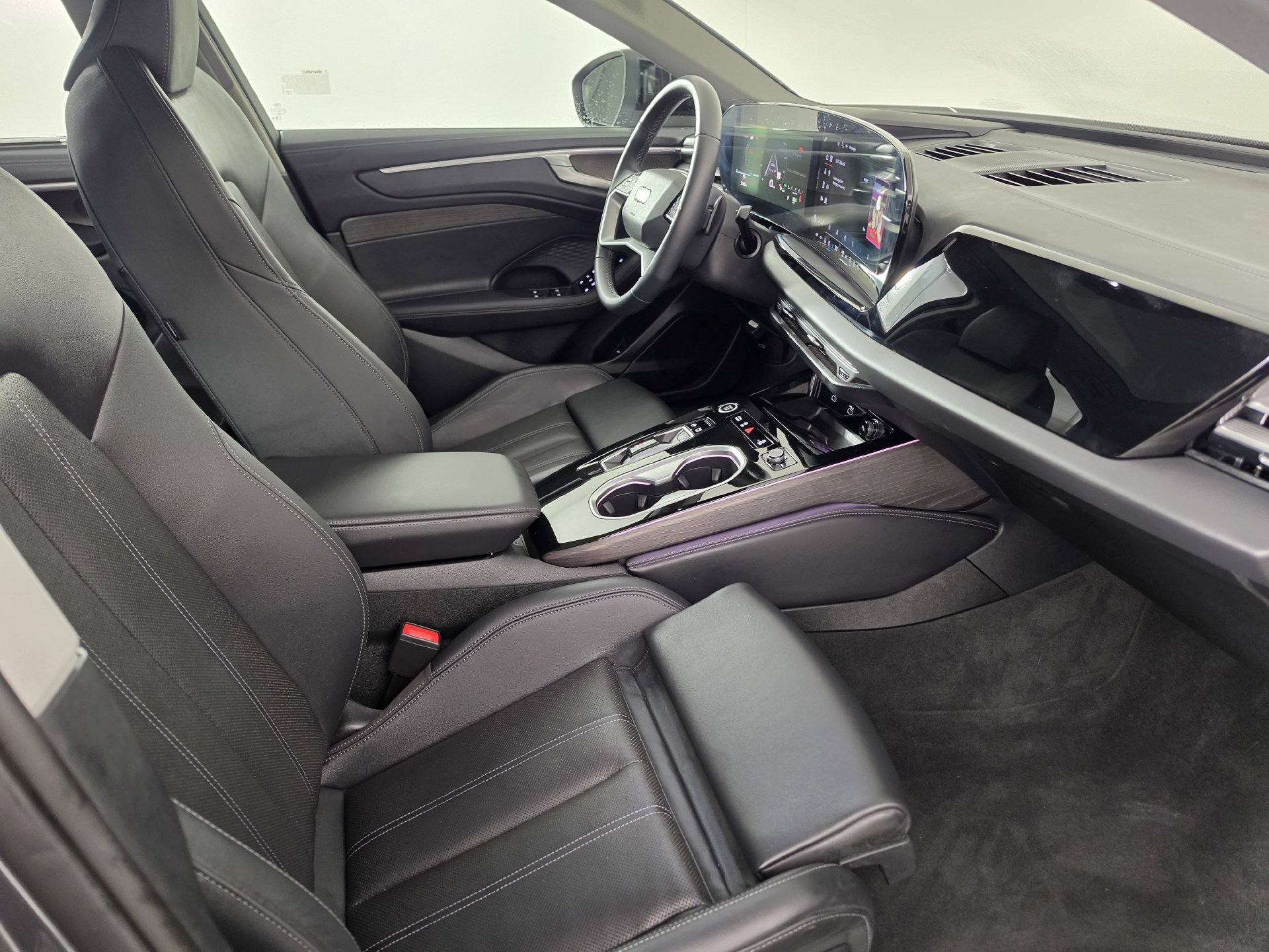 Certified 2026 Audi A6 Premium Plus w/ Premium Plus Package AWD/4WD image 30