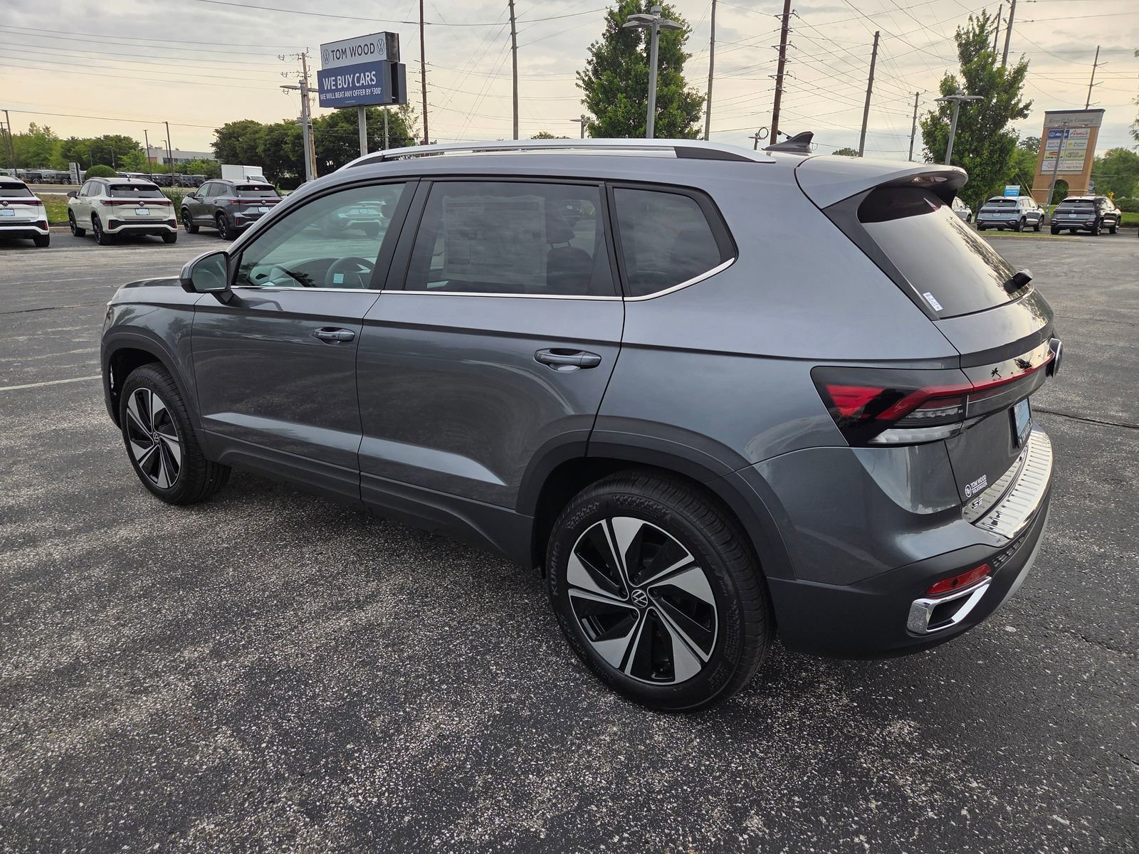 New 2026 Volkswagen Taos SE AWD/4WD image 12