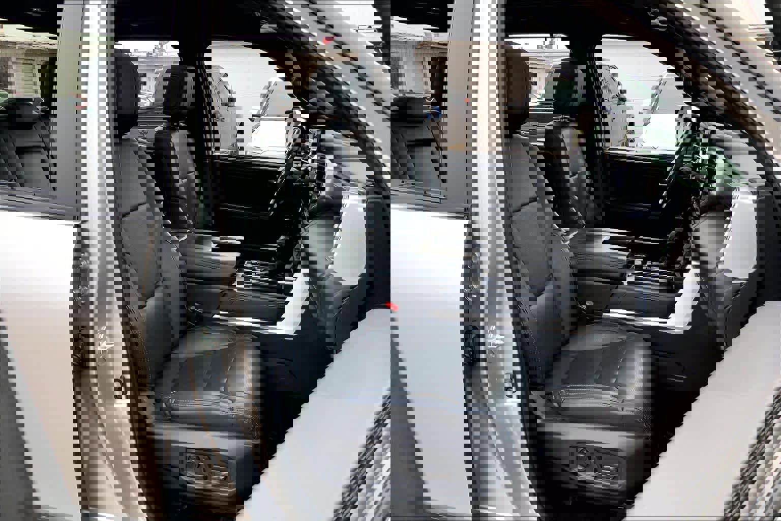 Used 2024 Toyota Tundra Platinum w/ TRD Off-Road Package image 9