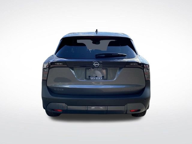 Used 2025 Nissan Kicks SV w/ Charging Package image 11