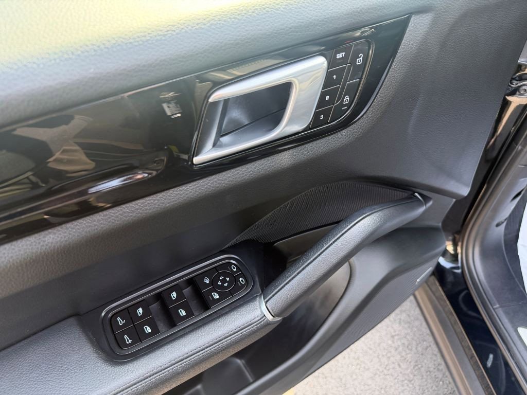 Used 2022 Porsche Cayenne image 10
