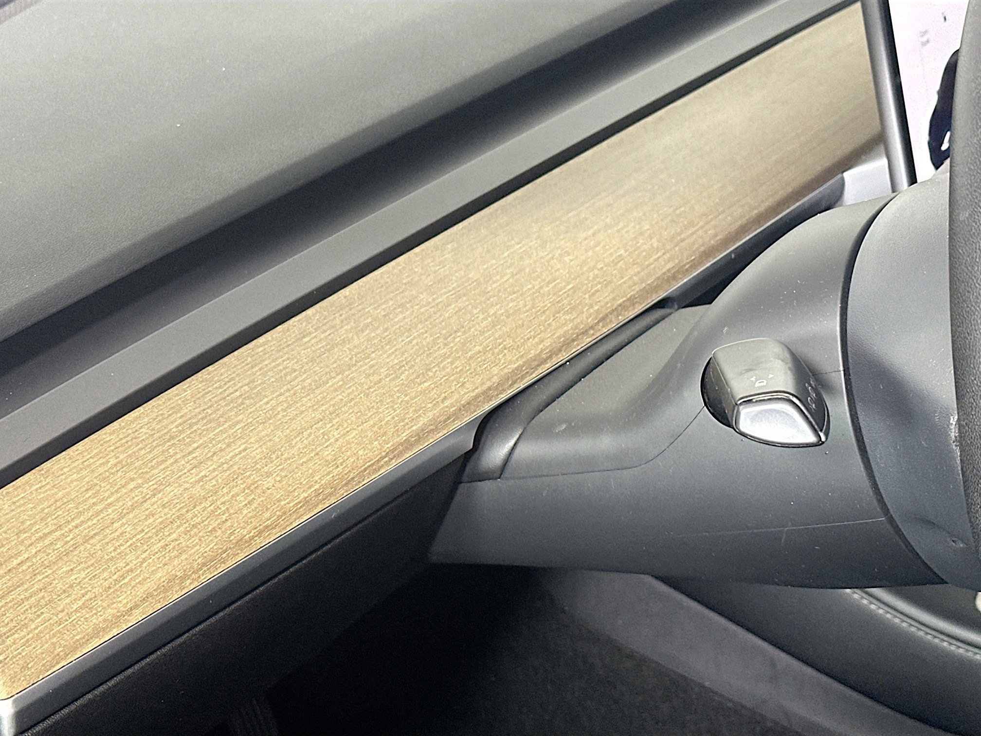 Used 2022 Tesla Model 3 Standard Range Plus image 16