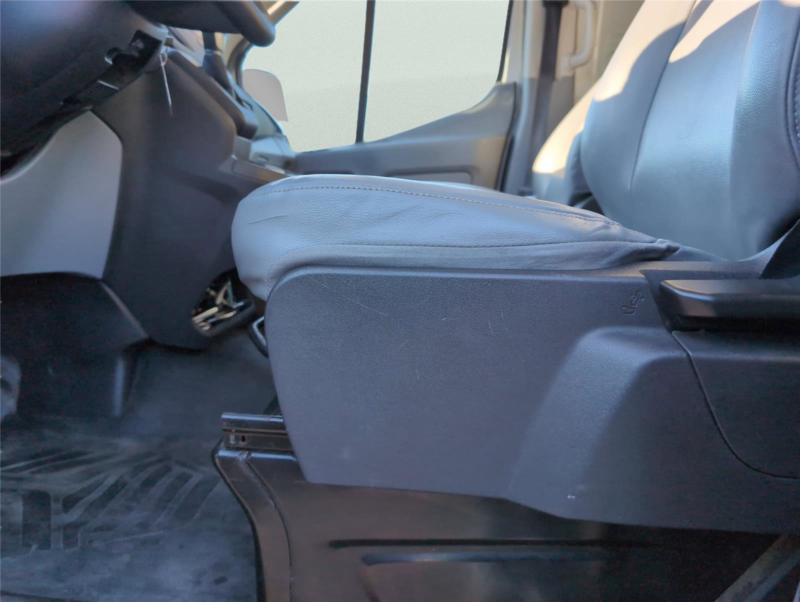 Used 2017 Ford Transit 250 130 Low Roof image 19