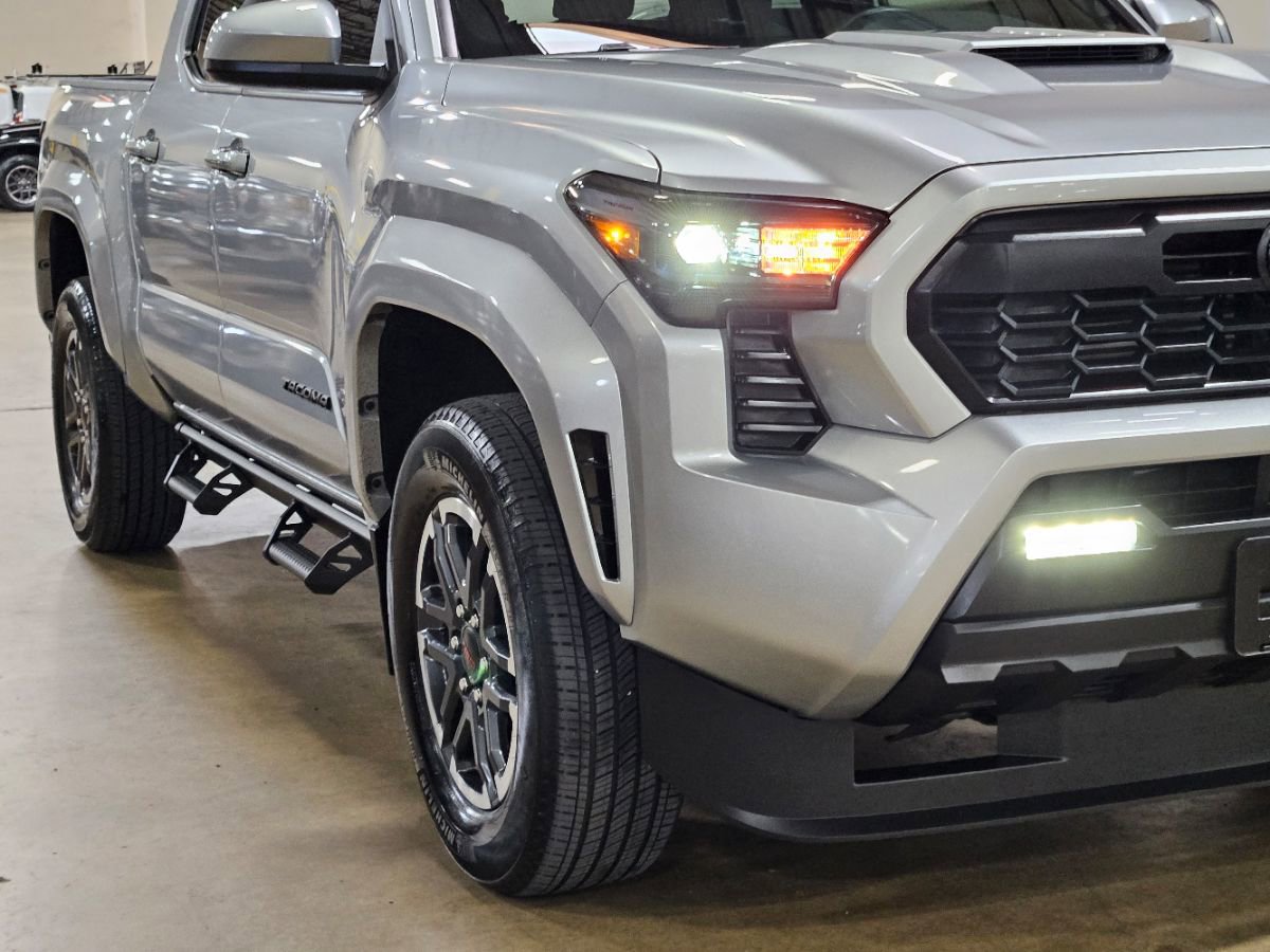 Used 2024 Toyota Tacoma TRD Sport RWD image 10