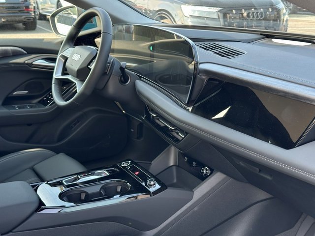 New 2025 Audi A6 e-tron Premium Plus image 11