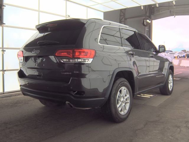 Used 2019 Jeep Grand Cherokee Laredo image 4