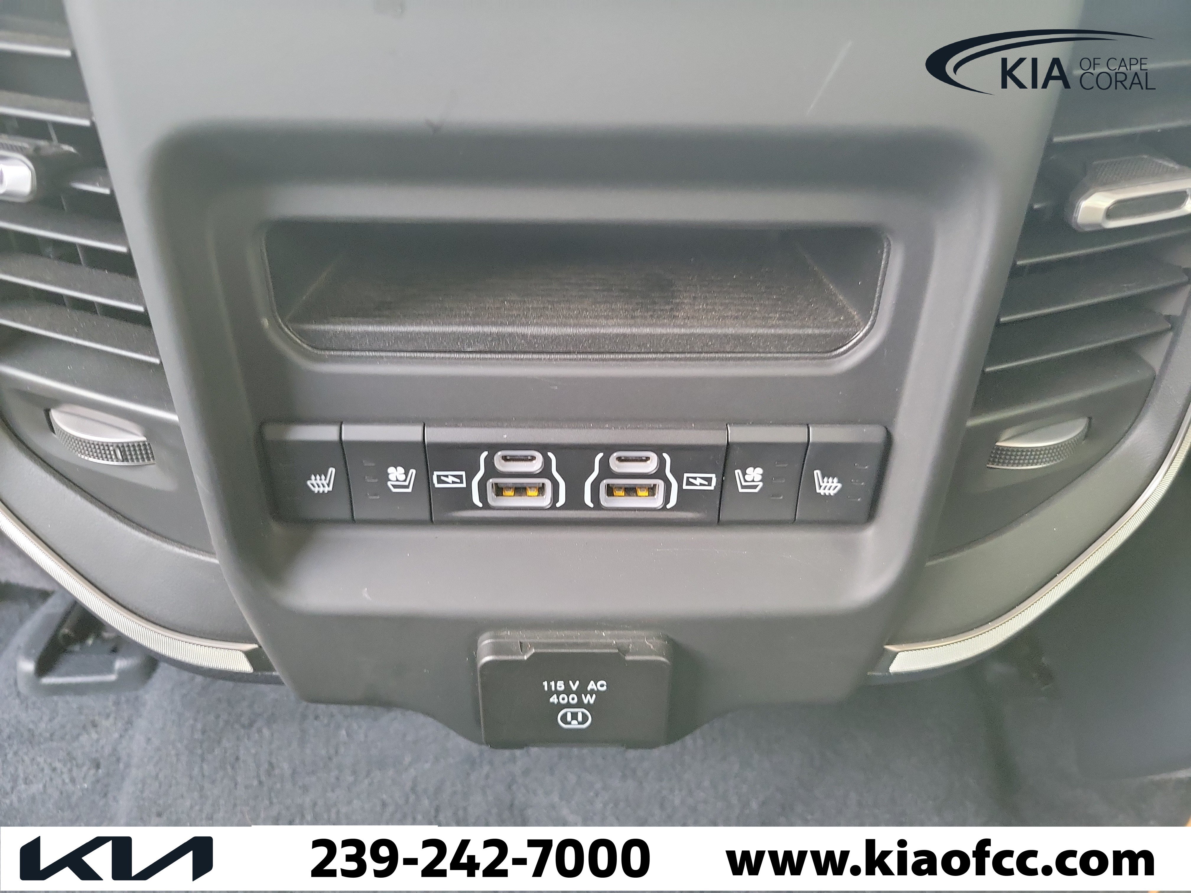 Used 2025 RAM 1500 Tungsten AWD/4WD image 14