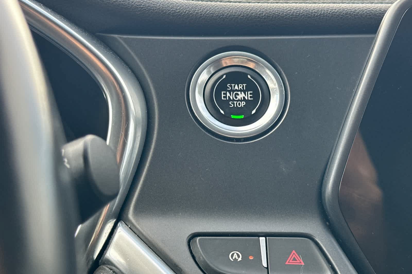 Used 2020 Chevrolet Blazer LT FWD image 27