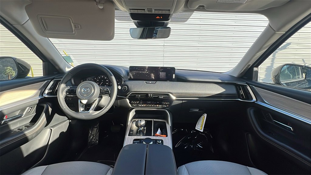 Used 2025 MAZDA CX-70 3.3 Turbo w/ Premium Package image 13