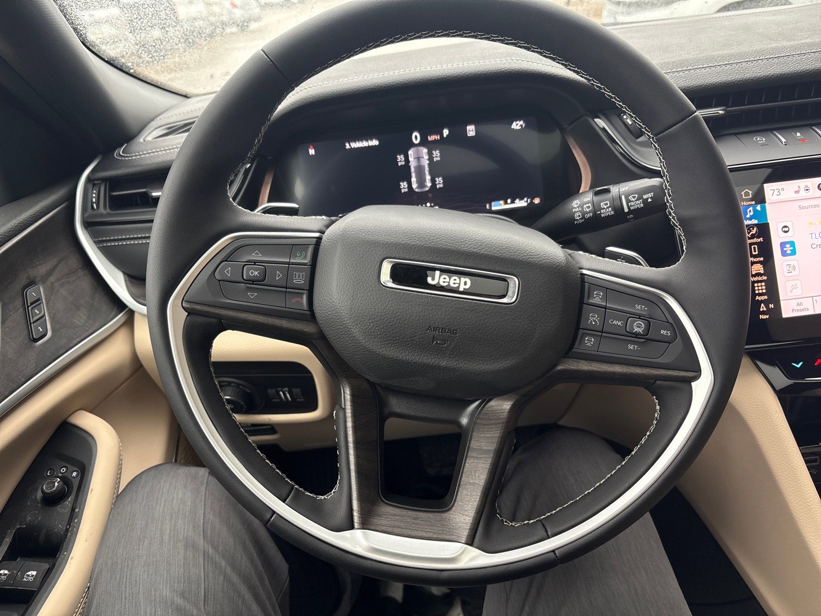 New 2026 Jeep Grand Cherokee Limited image 14