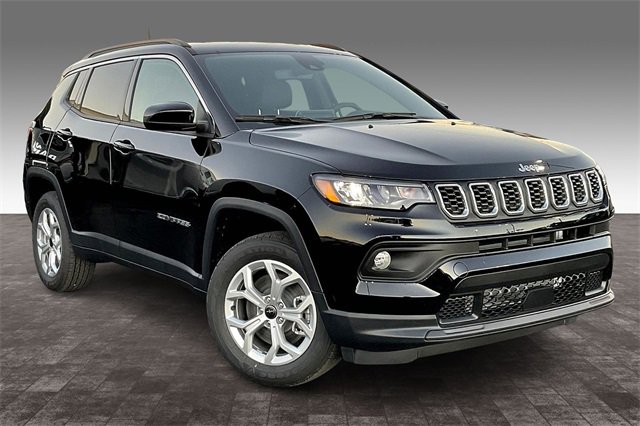 New 2026 Jeep Compass Latitude image 2