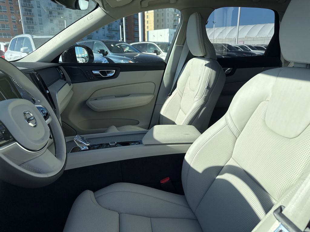 New 2025 Volvo XC60 T8 Ultra w/ Protection Package Premier image 11