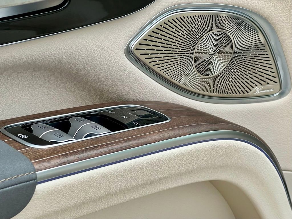 Certified 2023 Mercedes-Benz EQS 450+ 4MATIC SUV image 33