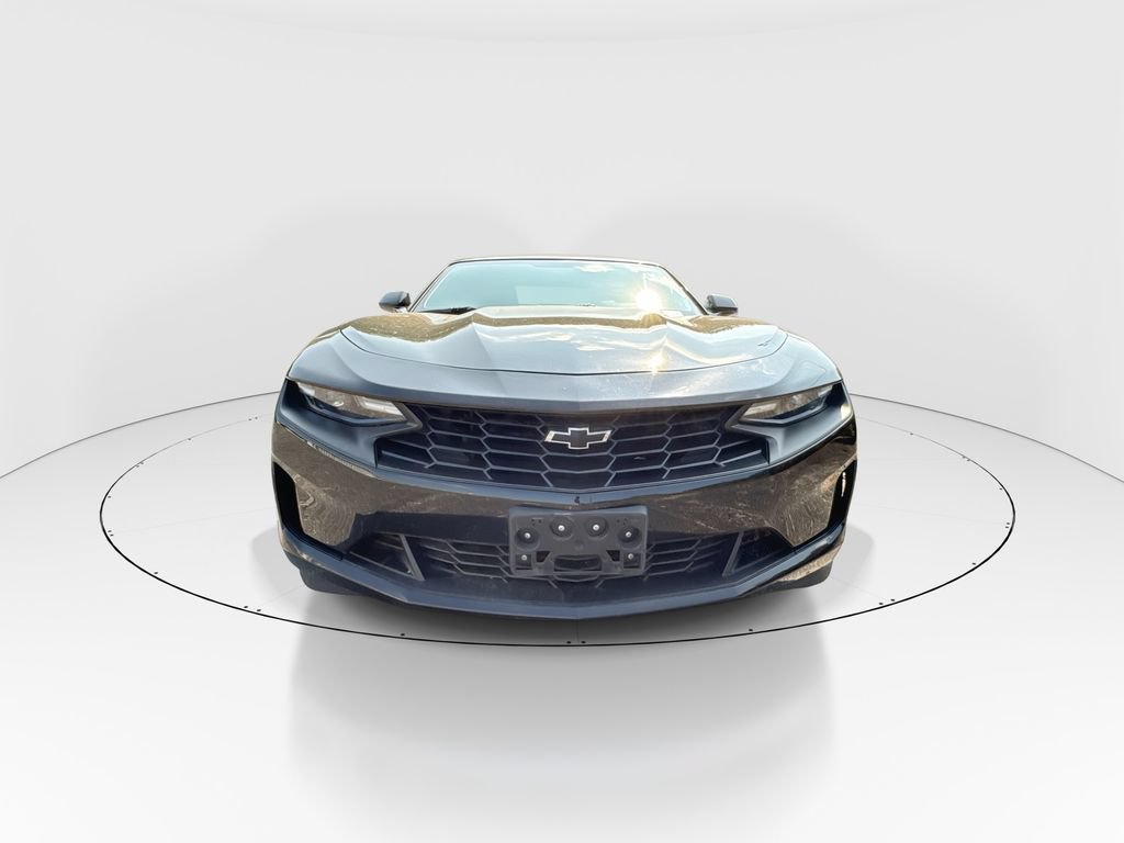 Used 2023 Chevrolet Camaro LT RWD image 3