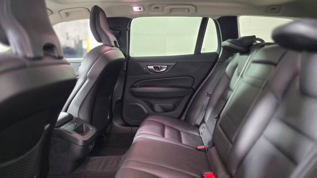 Used 2021 Volvo V60 T5 Cross Country w/ Climate Package AWD/4WD image 25