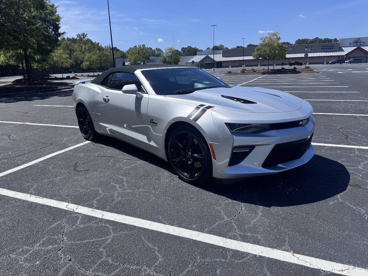 Used 2017 Chevrolet Camaro SS RWD image 2