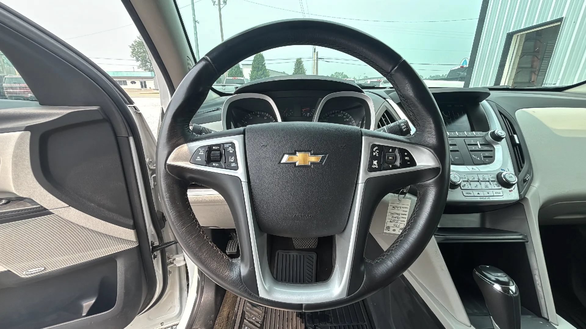 Used 2017 Chevrolet Equinox Premier w/ Enhanced Convenience Package AWD/4WD image 20