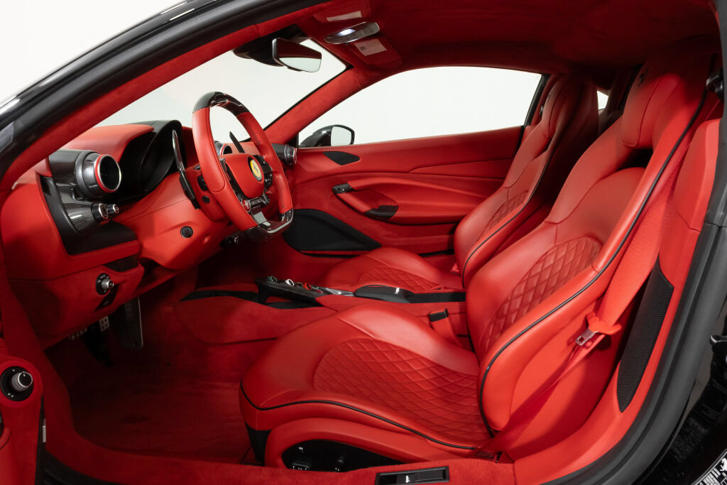 Used 2022 Ferrari F8 Tributo RWD image 30