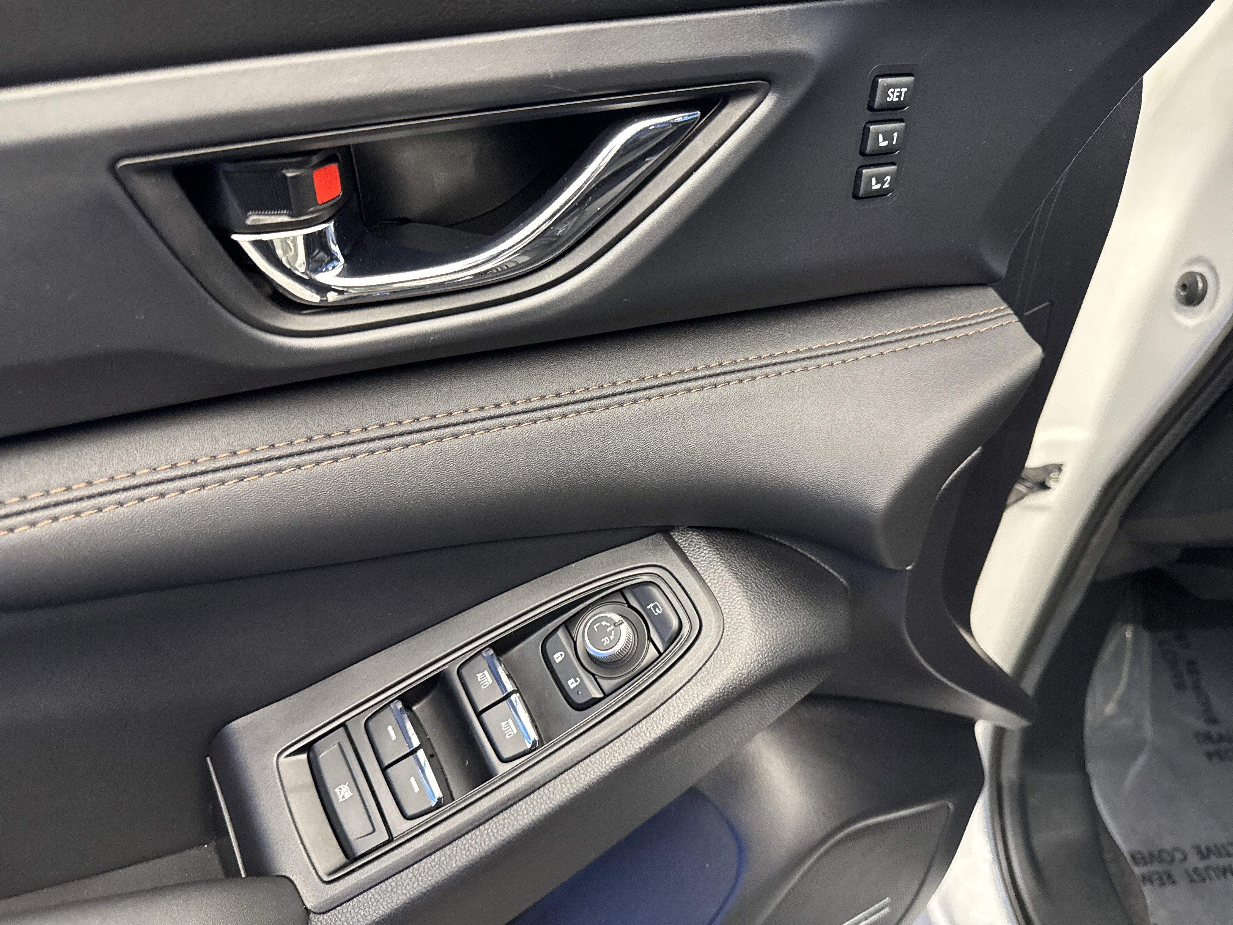 Certified 2025 Subaru Ascent Bronze Edition image 11