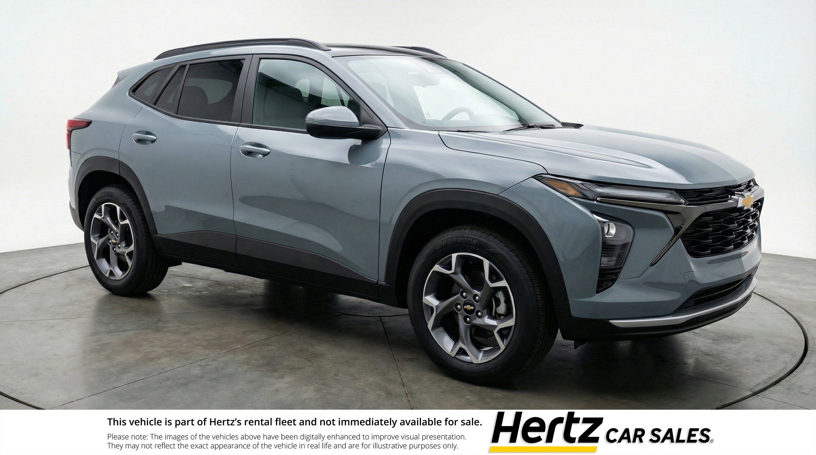 Used 2025 Chevrolet Trax LT