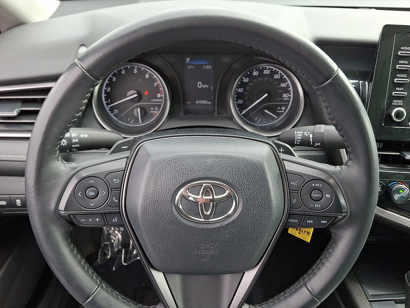 Used 2024 Toyota Camry SE image 19