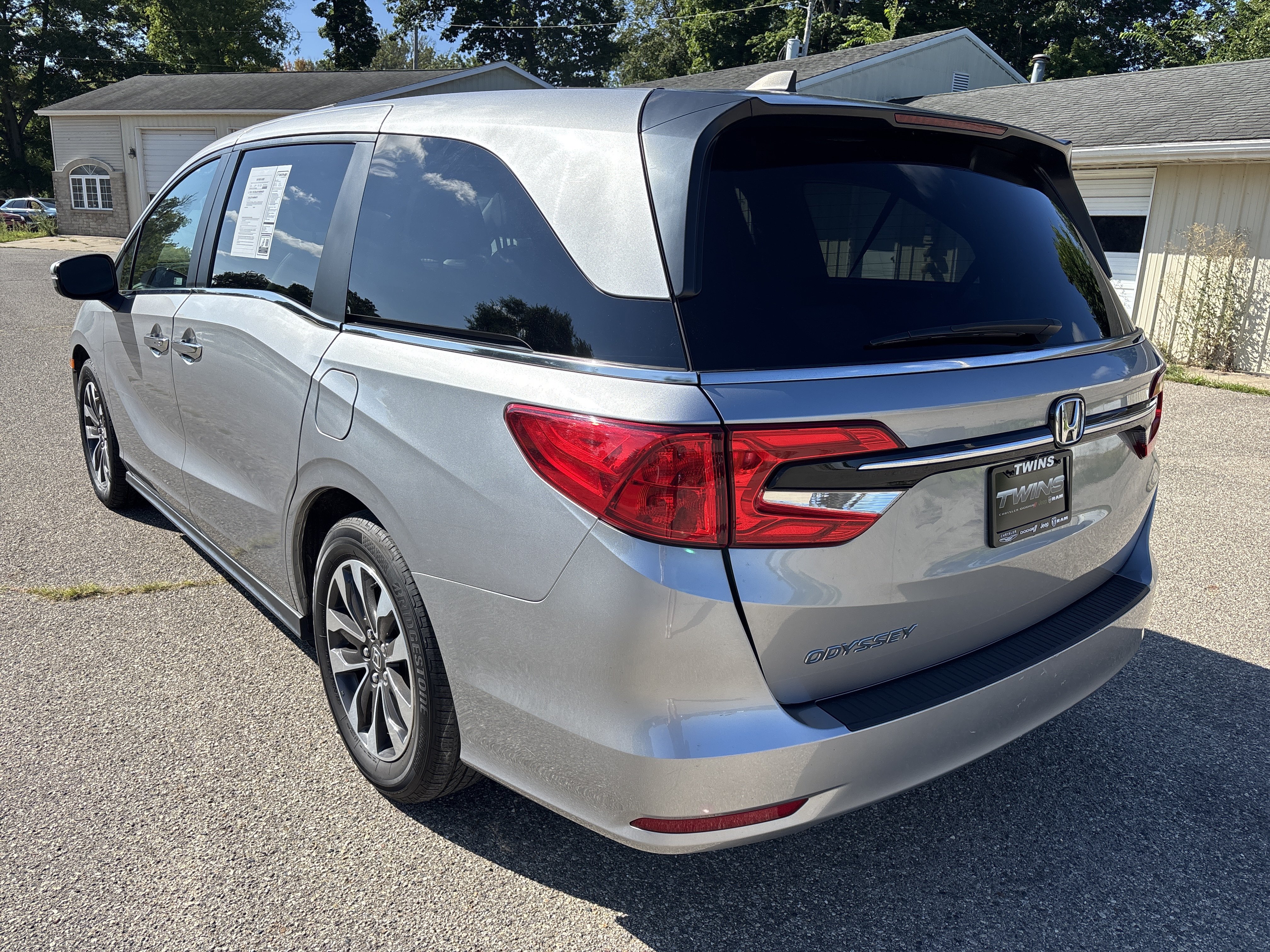 Used 2022 Honda Odyssey EX-L image 3