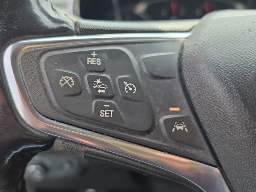 Used 2020 Chevrolet Equinox LT image 20