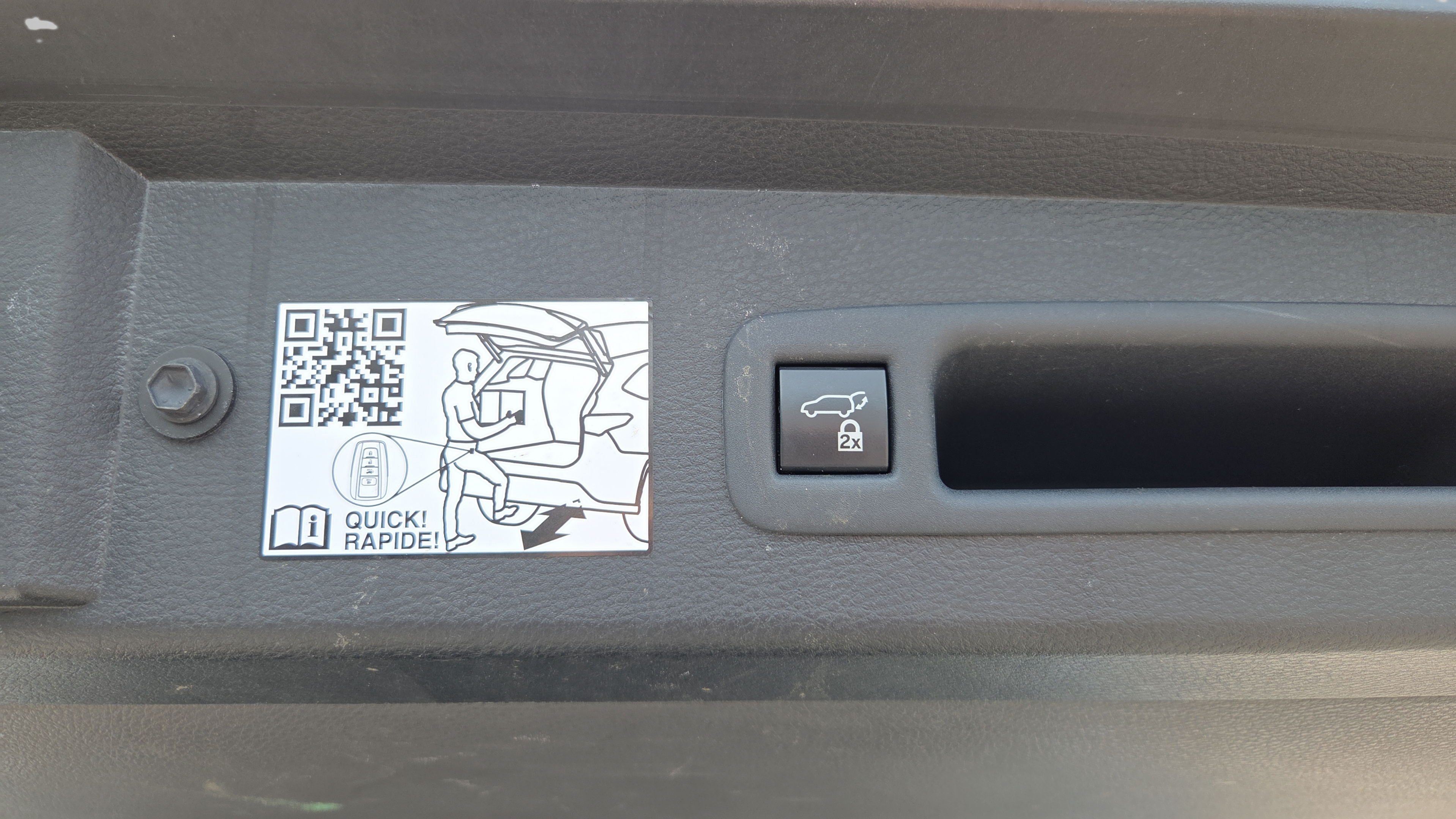 Certified 2021 Toyota Sienna XLE FWD image 29