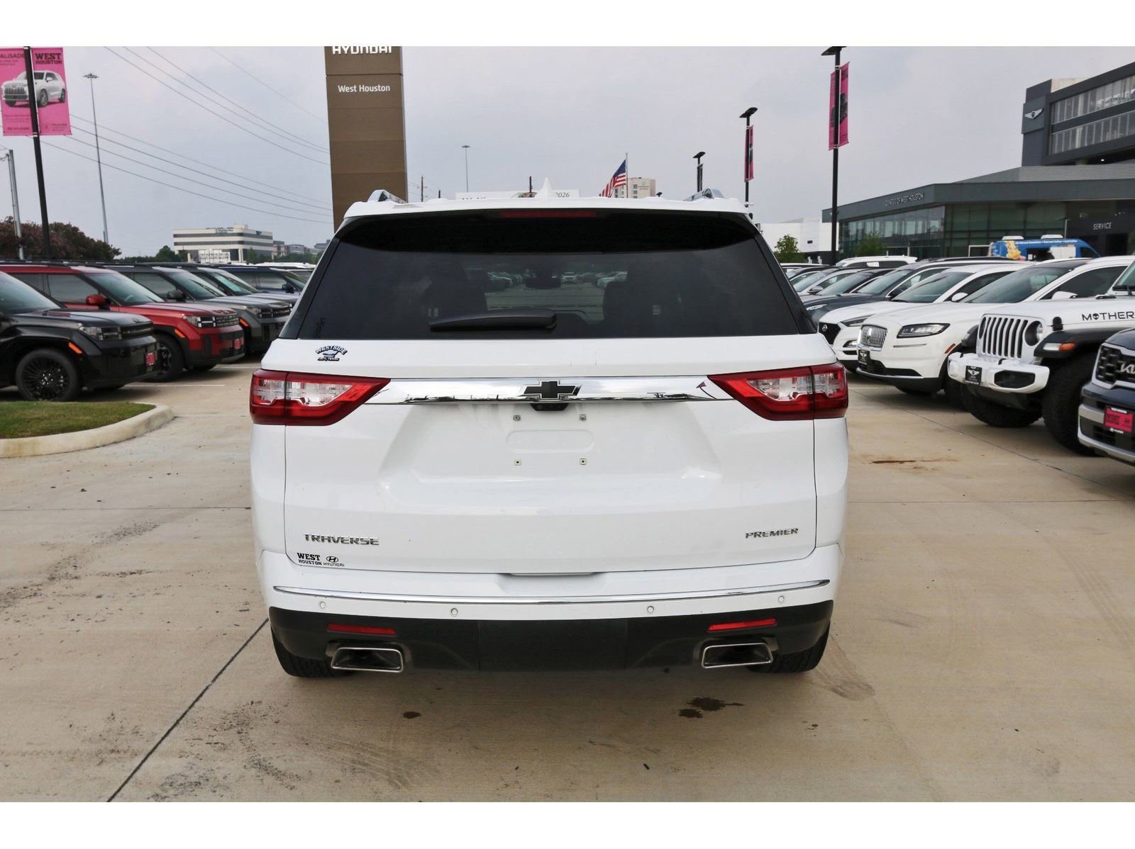 Used 2021 Chevrolet Traverse Premier w/ LPO, Floor Liner Package FWD image 7