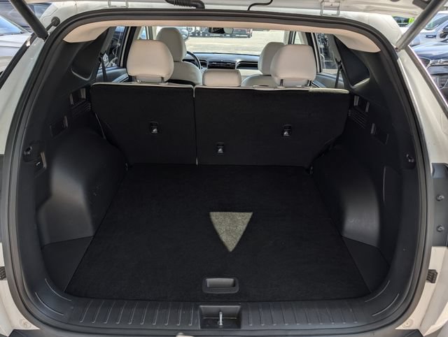 Used 2024 Hyundai Tucson Limited FWD image 12