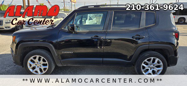 Used 2017 Jeep Renegade Latitude w/ Advanced Technology Group image 2
