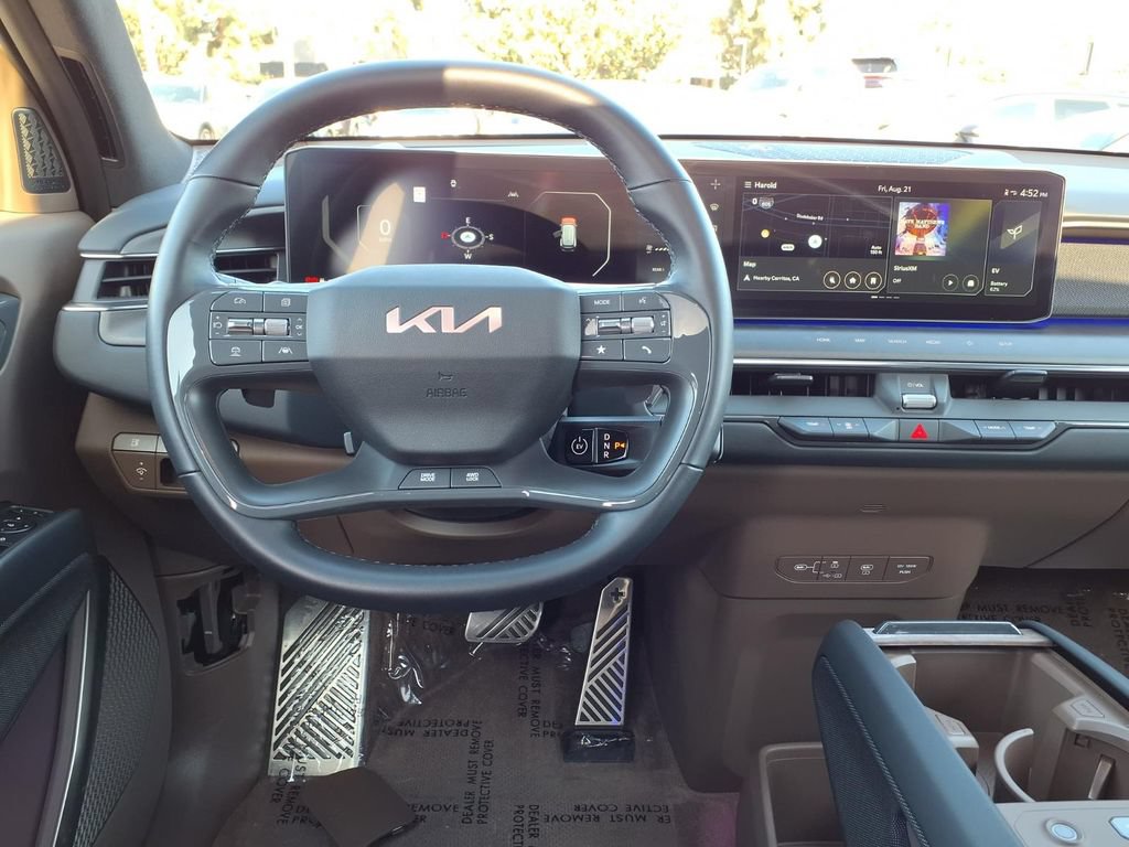Certified 2024 Kia EV9 GT-Line AWD/4WD image 10
