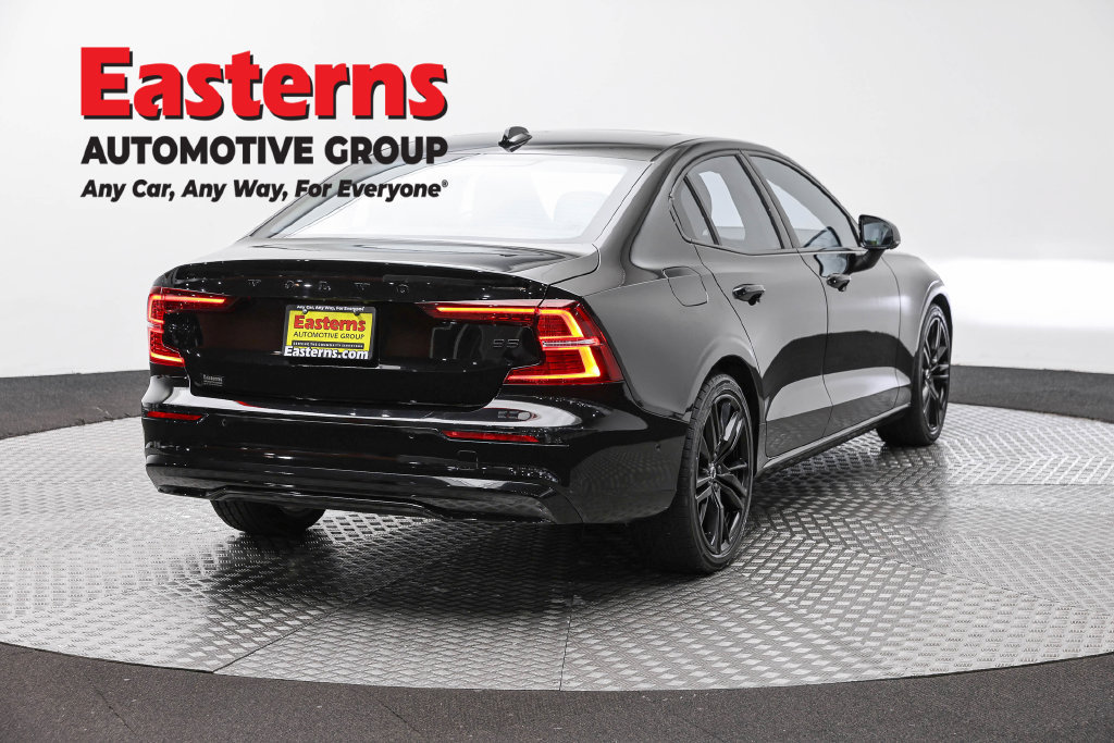 Used 2024 Volvo S60 B5 Plus FWD image 6