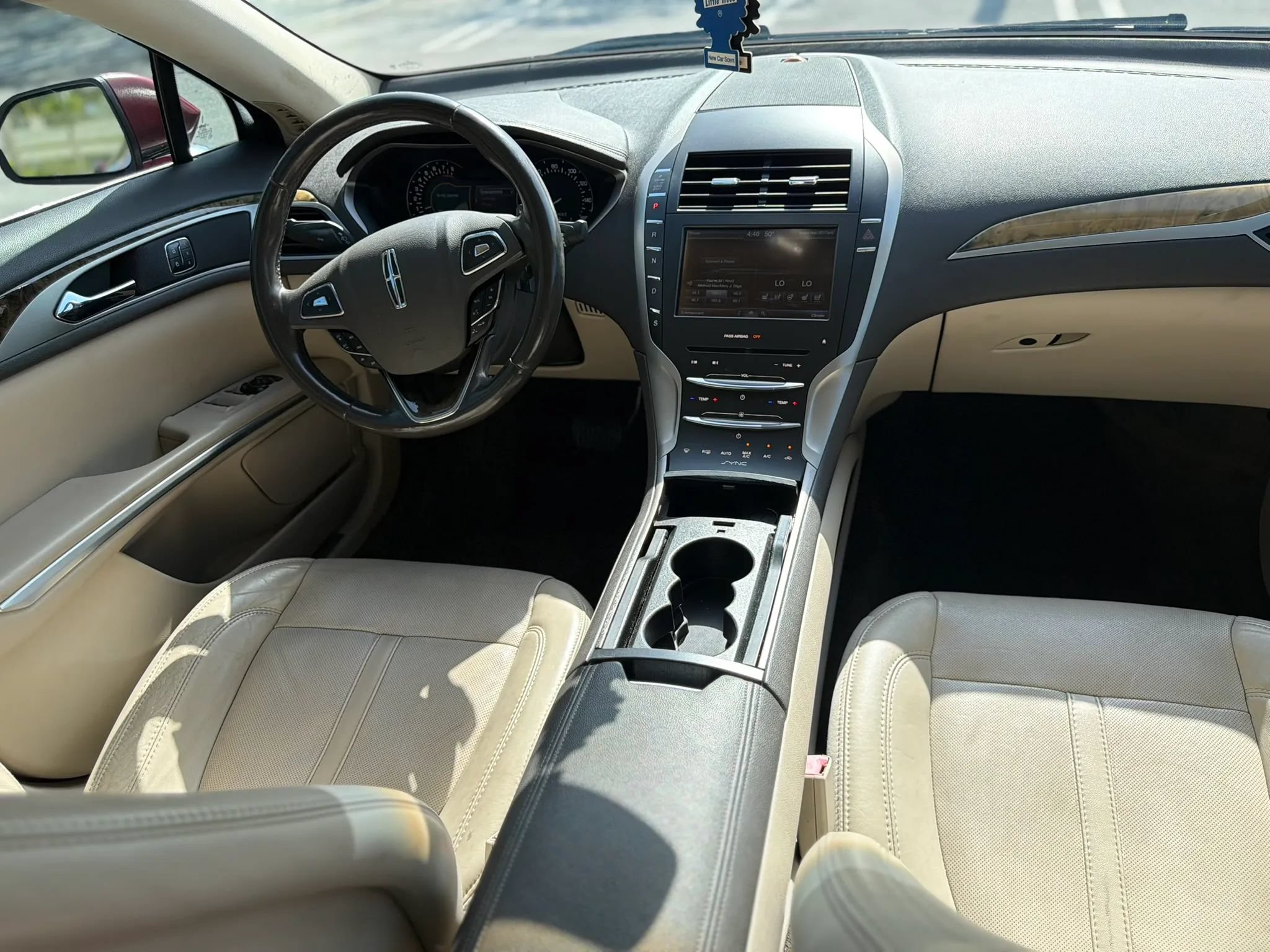 Used 2016 Lincoln MKZ w/ Equipment Group 300A Reserve FWD image 19