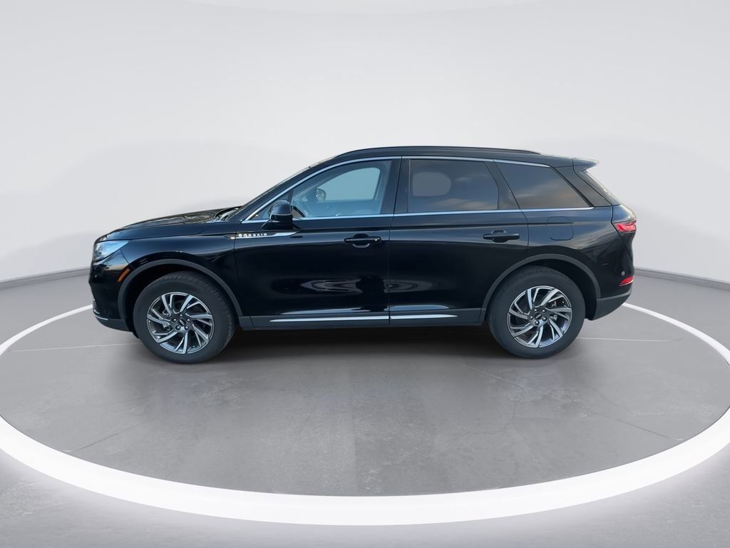Used 2025 Lincoln Corsair FWD w/ Equipment Group 101A image 5