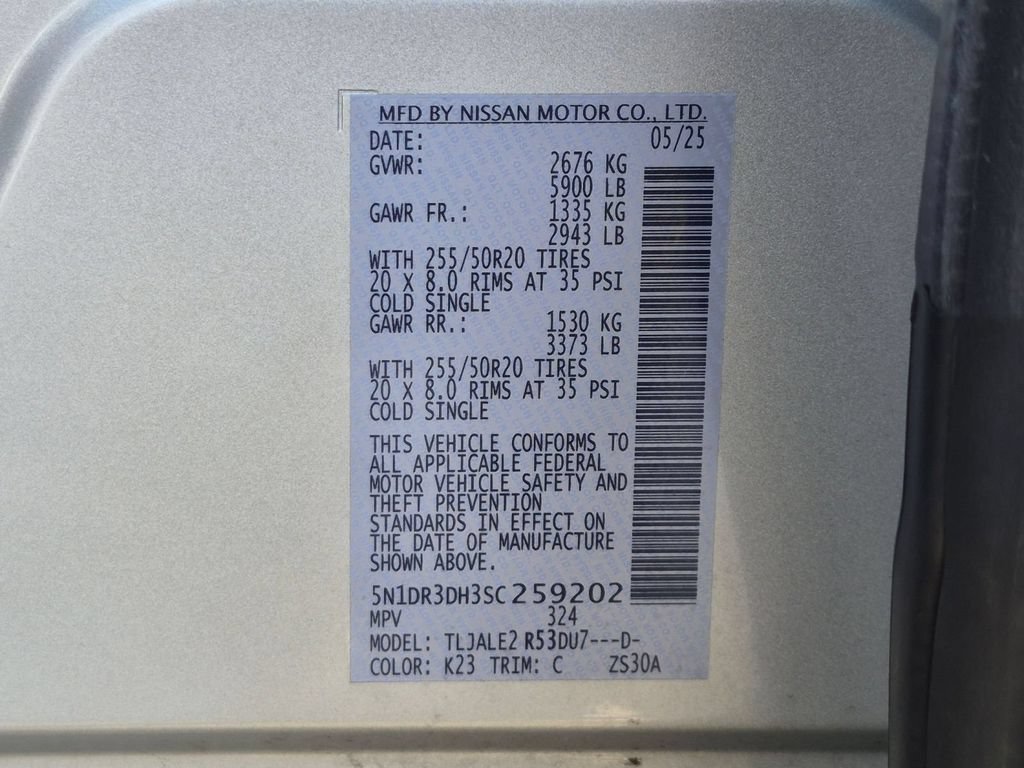 Certified 2025 Nissan Pathfinder Platinum FWD image 31
