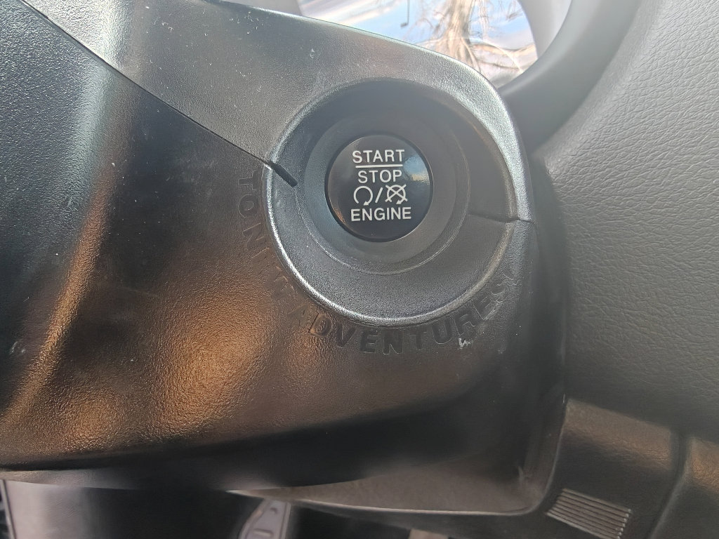 Used 2017 Jeep Renegade Sport w/ Power & Air Group image 14