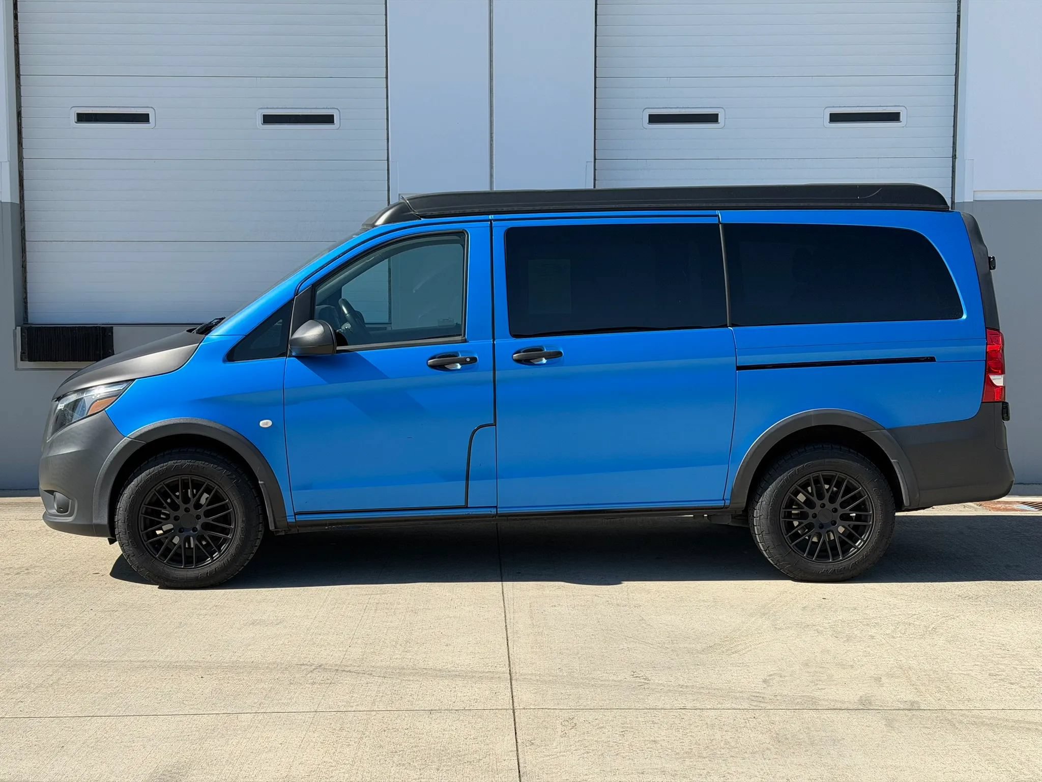 Used 2020 Mercedes-Benz Metris Passenger image 3
