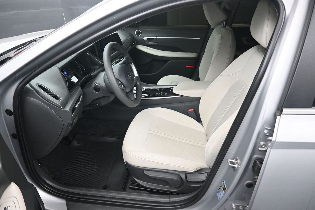 Certified 2023 Hyundai Sonata SE FWD image 9