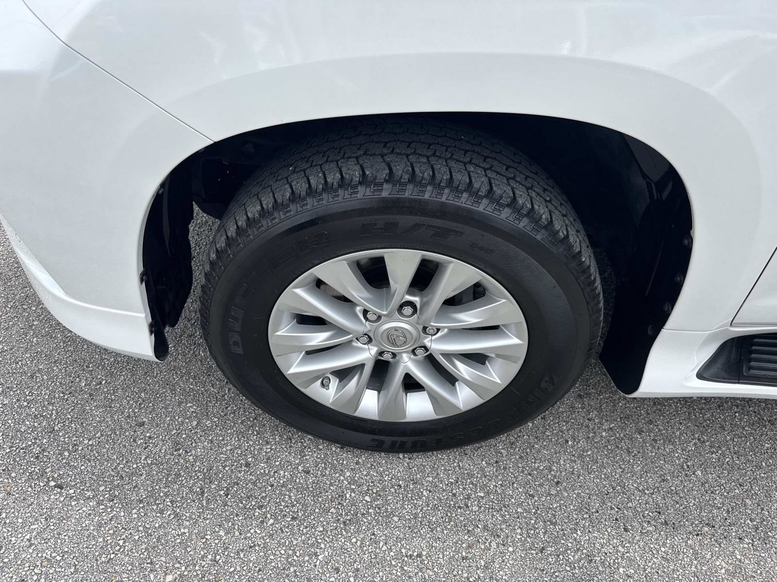 Certified 2022 Lexus GX 460 Premium w/ Premium Package AWD/4WD image 10